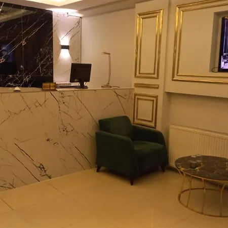 Main Airport 3*