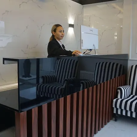 Main Airport 호텔 3*