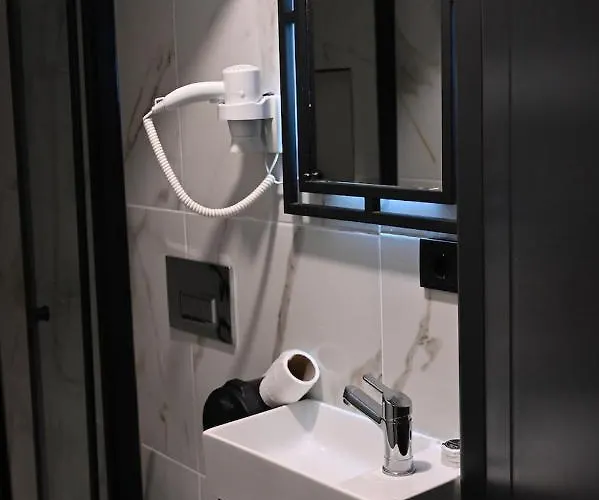 Main Airport Ξενοδοχείο 3*