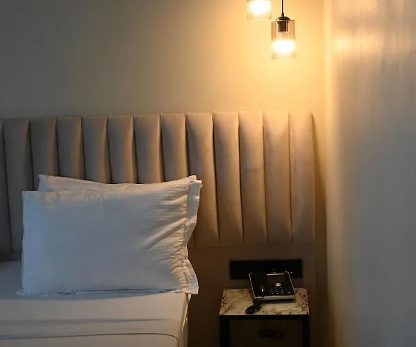 Ξενοδοχείο Main Airport 3*